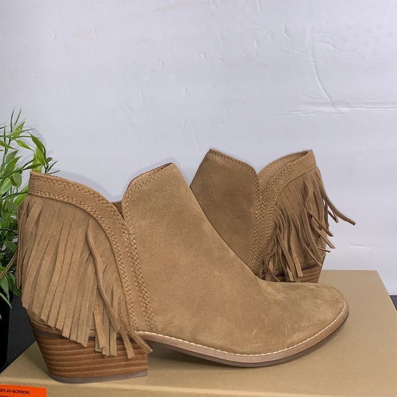 Lucky Brand Womens Freedah Closed ToeAnkle Chelsea - Picture 8 of 14